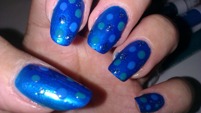 Blue Nails: Simple and Easy Nail Art Designs: Blue Nail Ideas for Beginners